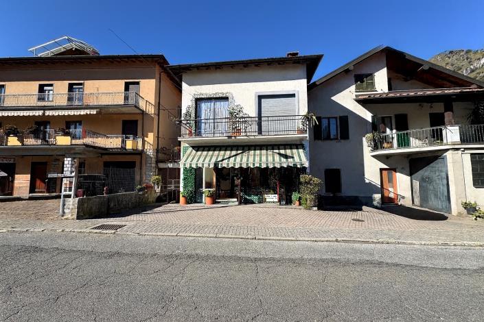 Image No.2-2 Bed Townhouse for sale