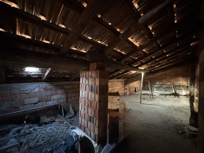 Image No.8-2 Bed Townhouse for sale