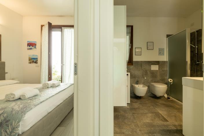 Image No.18-2 Bed Apartment for sale