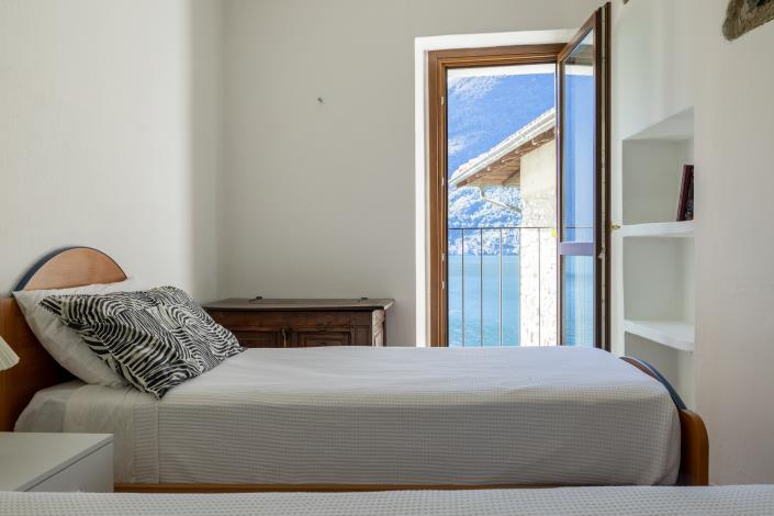 Image No.12-Appartement de 2 chambres à vendre à Nesso