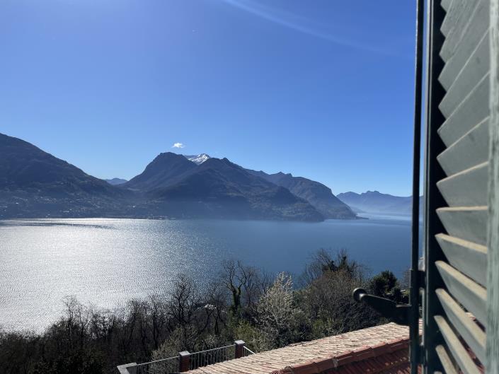 Image No.9-3 Bed House for sale