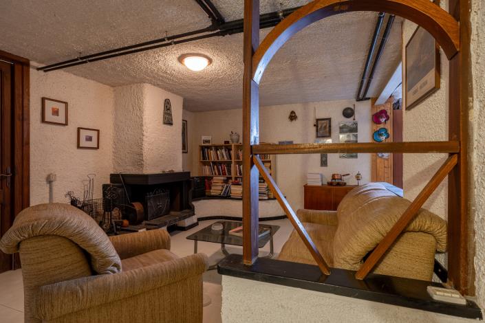 Image No.16-2 Bed Apartment for sale