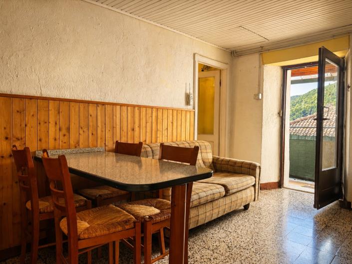 Image No.11-3 Bed House for sale