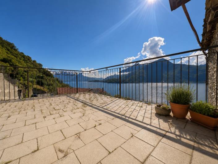 Image No.17-3 Bed House for sale