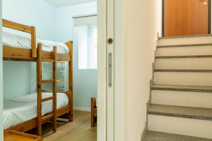 Image No.27-2 Bed House for sale