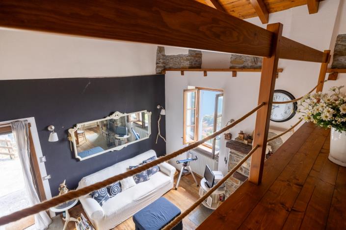 Image No.18-2 Bed Semi-Detached for sale