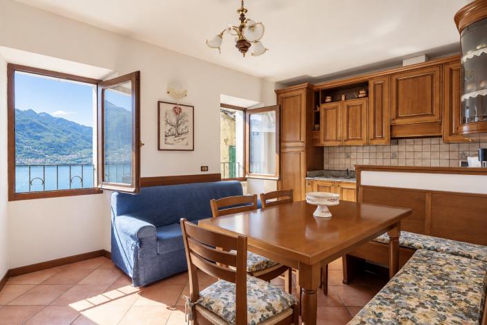 Image No.8-2 Bed Semi-Detached for sale