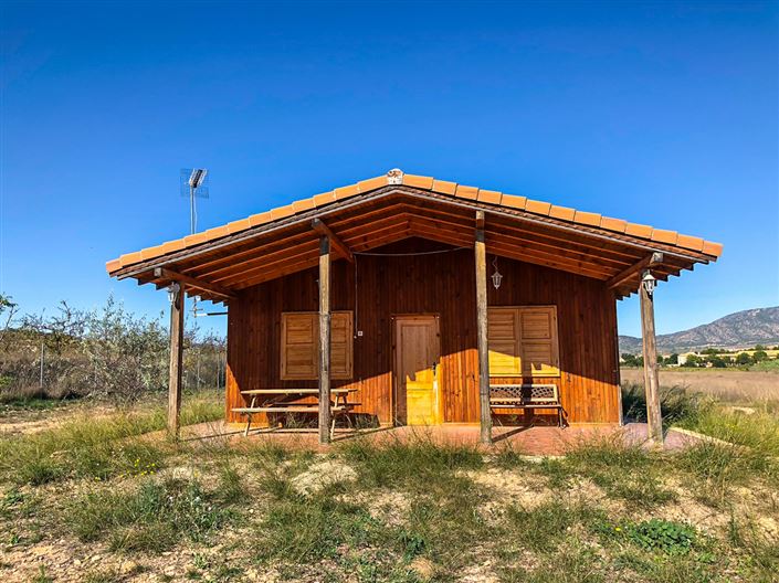 Image No.11-3 Bed Country House for sale