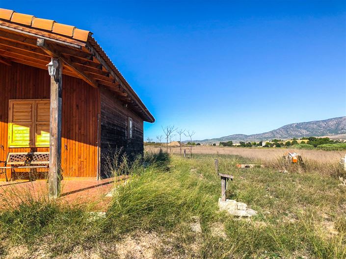 Image No.19-3 Bed Country House for sale