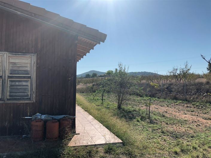 Image No.20-3 Bed Country House for sale