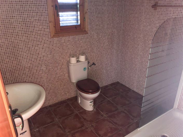 Image No.30-3 Bed Country House for sale