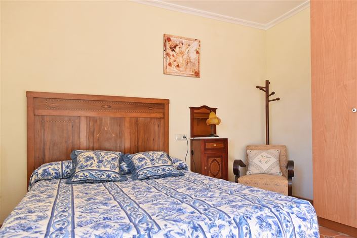 Image No.13-4 Bed Country House for sale