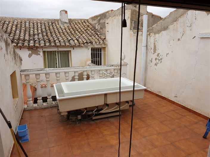 Image No.26-5 Bed Townhouse for sale