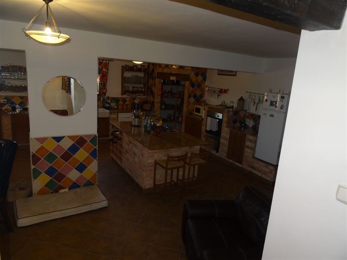 Image No.8-6 Bed Country House for sale