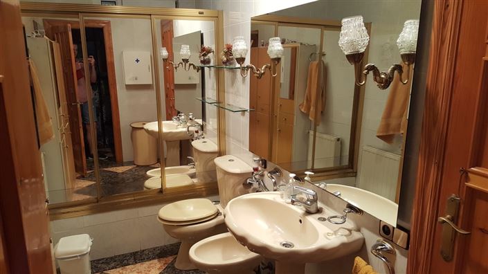 Image No.13-8 Bed Country House for sale