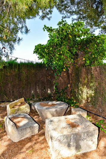 Image No.29-10 Bed Commercial for sale