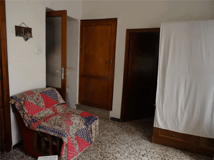 Image No.11-6 Bed Townhouse for sale