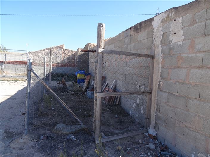 Image No.14-1 Bed Country House for sale