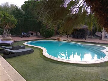 526villaesplendidanewprice111122094237cenador