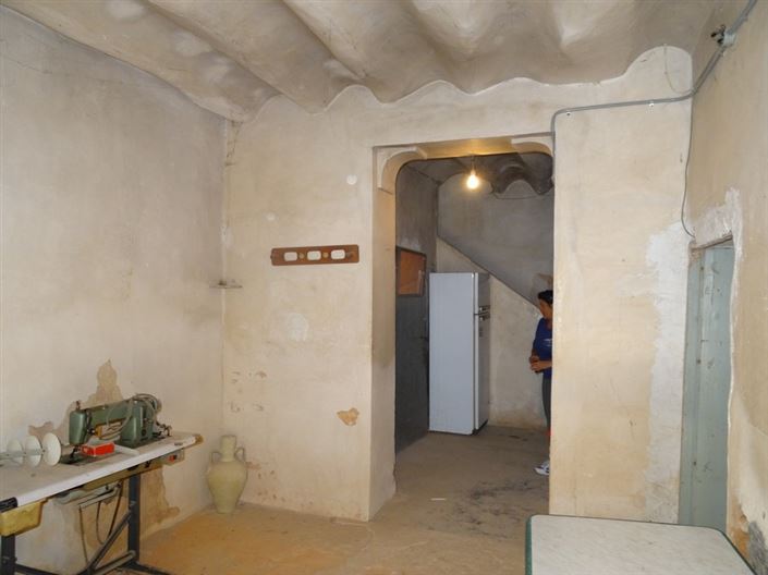 Image No.10-4 Bed Country House for sale