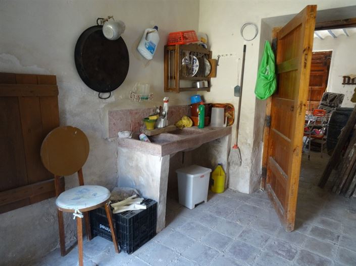 Image No.22-7 Bed Farmhouse for sale