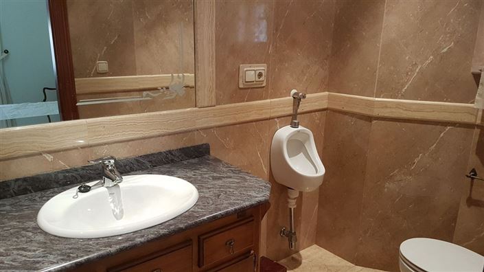 Image No.27-5 Bed Townhouse for sale