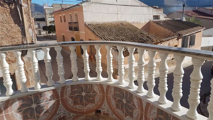 Image No.5-5 Bed Townhouse for sale