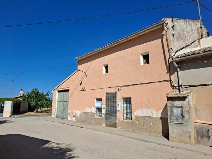 Image No.2-Maison de campagne de 5 chambres à vendre à Pinoso