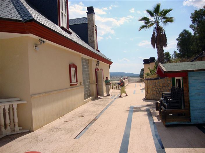 Image No.30-9 Bed Country House for sale