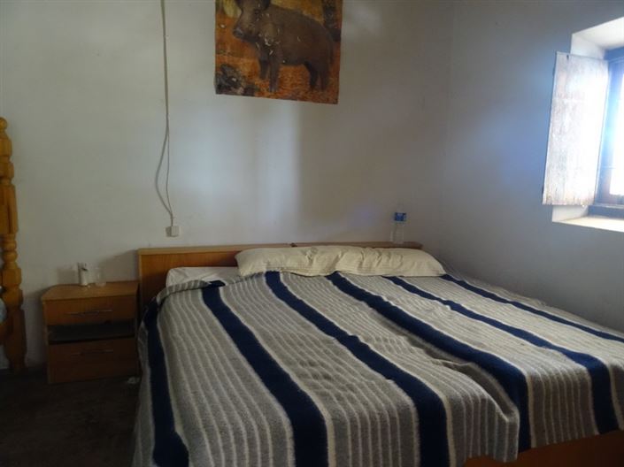 Image No.14-4 Bed Farmhouse for sale