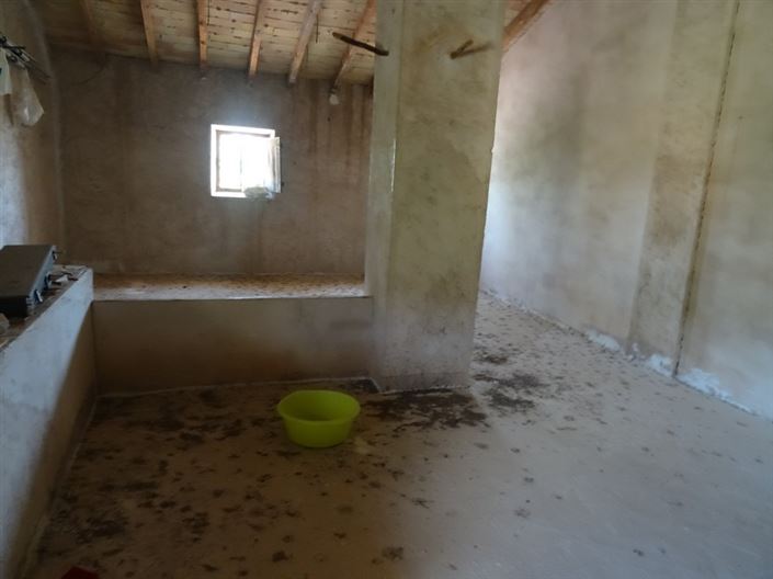 Image No.20-4 Bed Farmhouse for sale