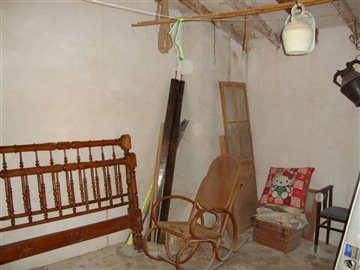 470massivepropertyonedgeofvillagecf83150