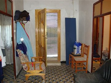 470massivepropertyonedgeofvillagecf83152