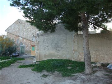 470massivepropertyonedgeofvillagecf8313