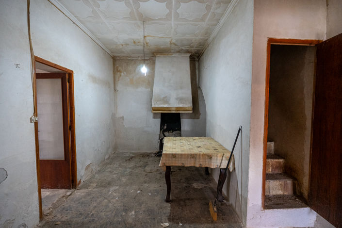 Image No.22-2 Bed Farmhouse for sale