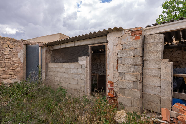 Image No.30-2 Bed Farmhouse for sale
