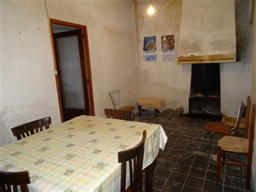 1000farmhousedetorrecf131117