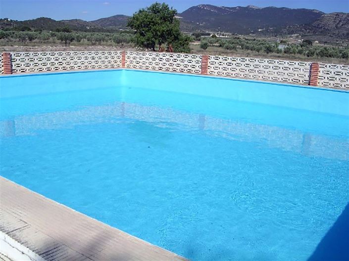 Image No.5-8 Bed Country House for sale