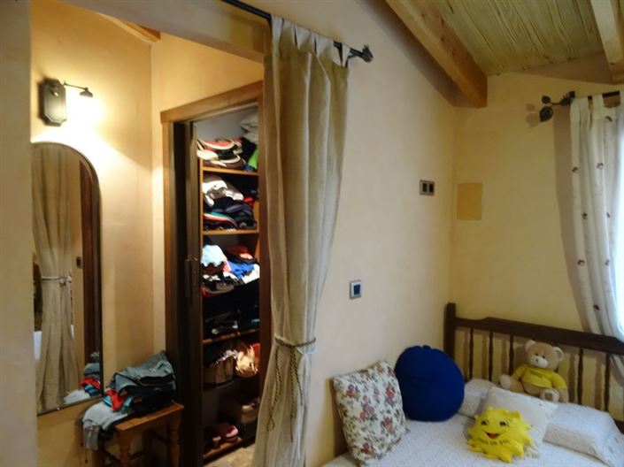 Image No.11-4 Bed Country House for sale