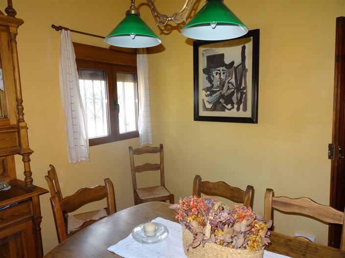 Image No.7-4 Bed Country House for sale