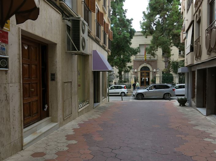 Image No.3-3 Bed Apartment for sale