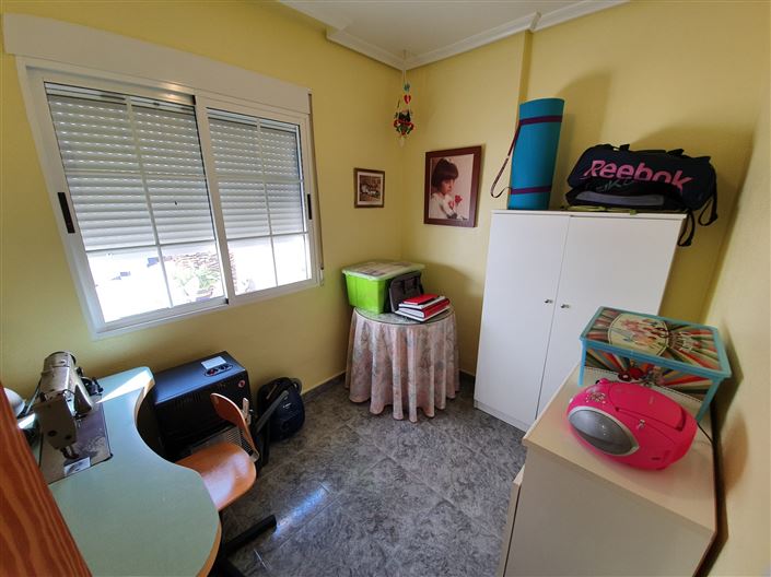 Image No.13-3 Bed Townhouse for sale