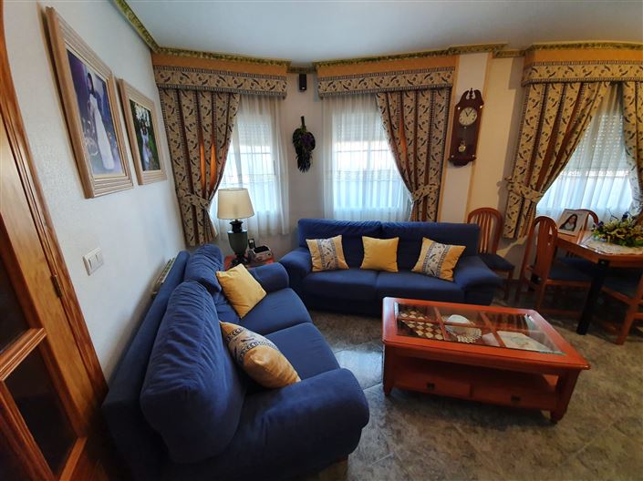 Image No.7-3 Bed Townhouse for sale