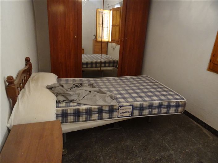 Image No.13-3 Bed Townhouse for sale