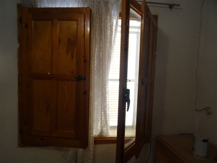 Image No.14-3 Bed Townhouse for sale