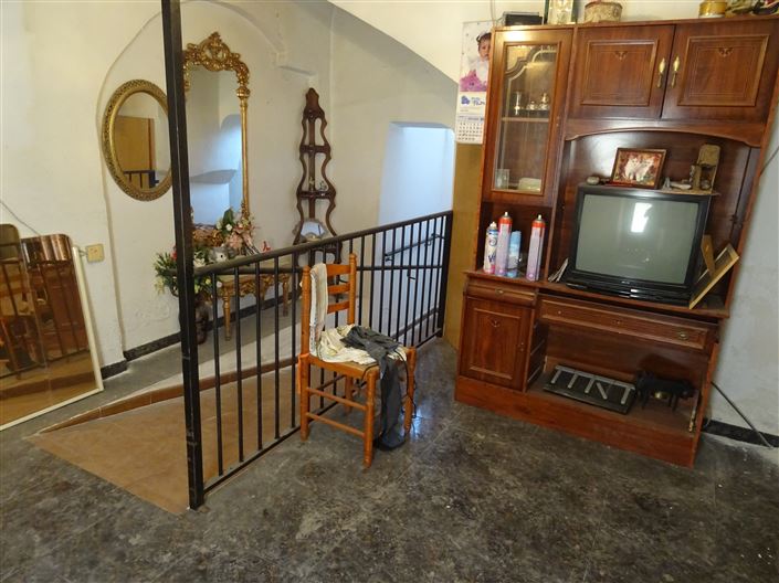 Image No.8-3 Bed Townhouse for sale