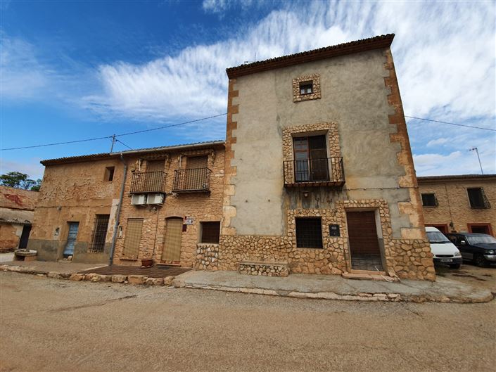 Image No.1-Maison de campagne de 5 chambres à vendre à Yecla