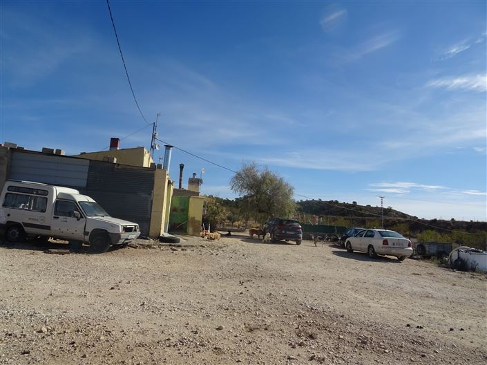 Image No.25-4 Bed Country House for sale