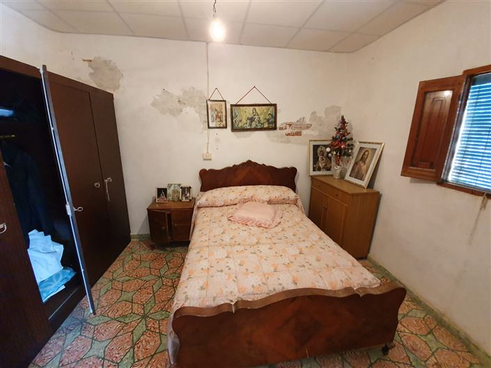 Image No.25-4 Bed Country House for sale