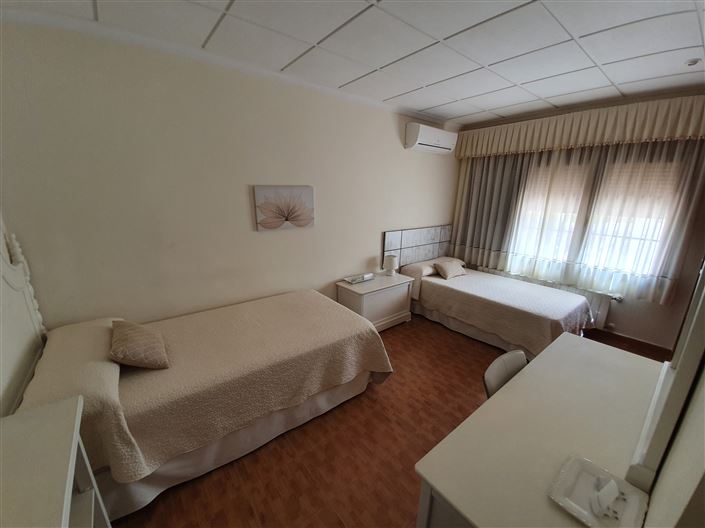 Image No.21-Maison de campagne de 10 chambres à vendre à Monóvar